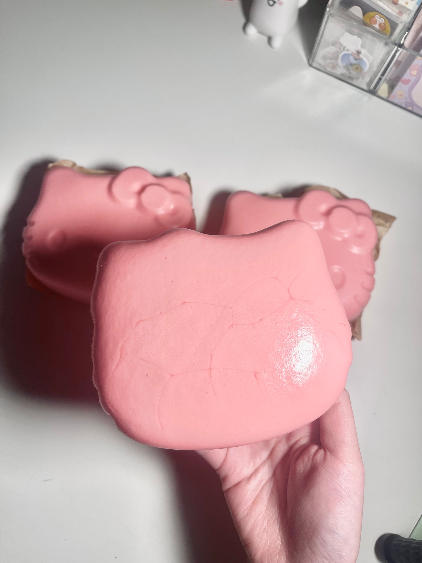 Hello kitty sticky squishy
